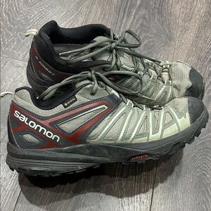 Salomon Men's GTX Olive Green Trail Running Shoes size 10